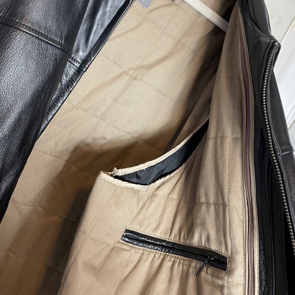 Men’s Black Wilson’s leather bomber jacket 2XLT in good condition - Picture 6 of 14